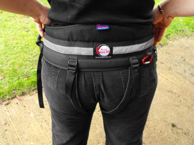 The Zero DC Canicross Belt, with detachable leg straps seems to offer the best of everything